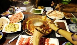 娱乐吃瓜酱吃火锅,娱乐吃瓜酱带你探秘火锅江湖
