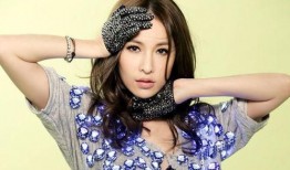 萧亚轩爆料李玟二姐视频,揭秘娱乐圈不为人知的一面